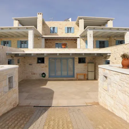 Busho Naousa (Paros)